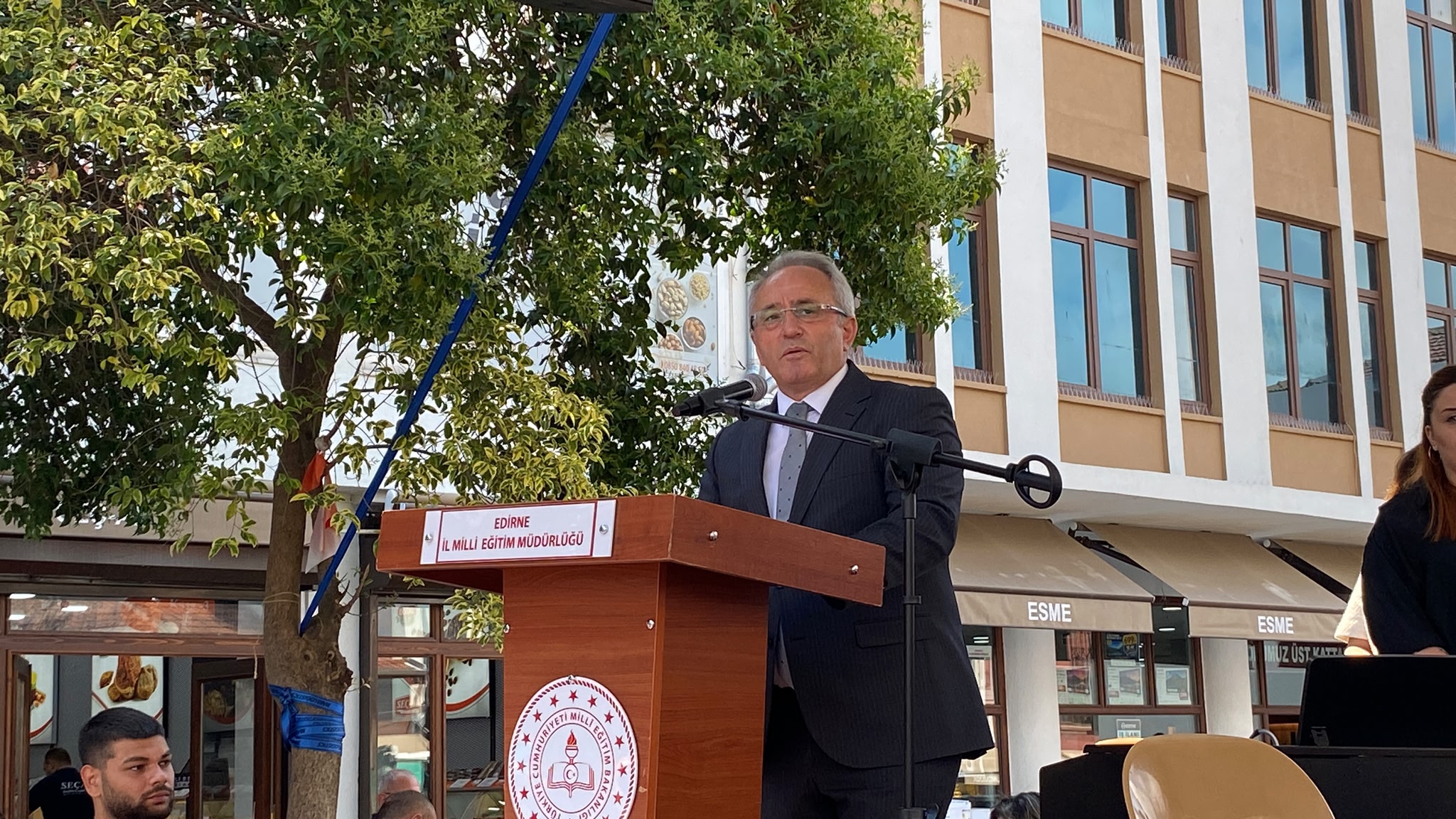Türkiye genelinde her yıl 1 - 7 Haziran tarihleri arasında kutlanan Hayat Boyu Öğrenme Haftası, Edirne’de düzenlenen coşkulu bir programla kutlandı. 